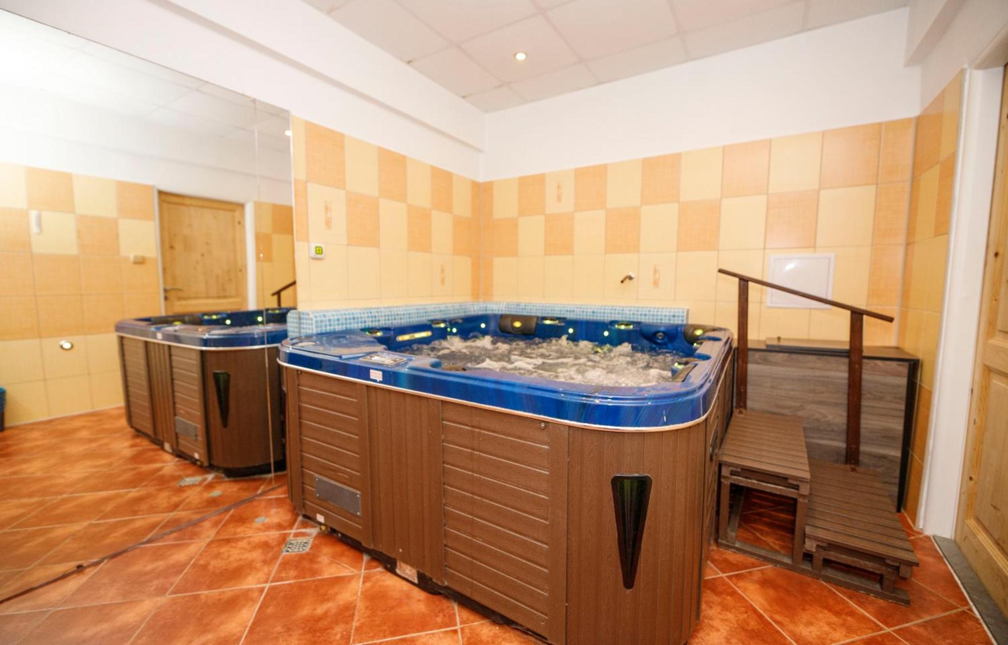 Malá Morávka Horsky Hotel Neptun מראה חיצוני תמונה