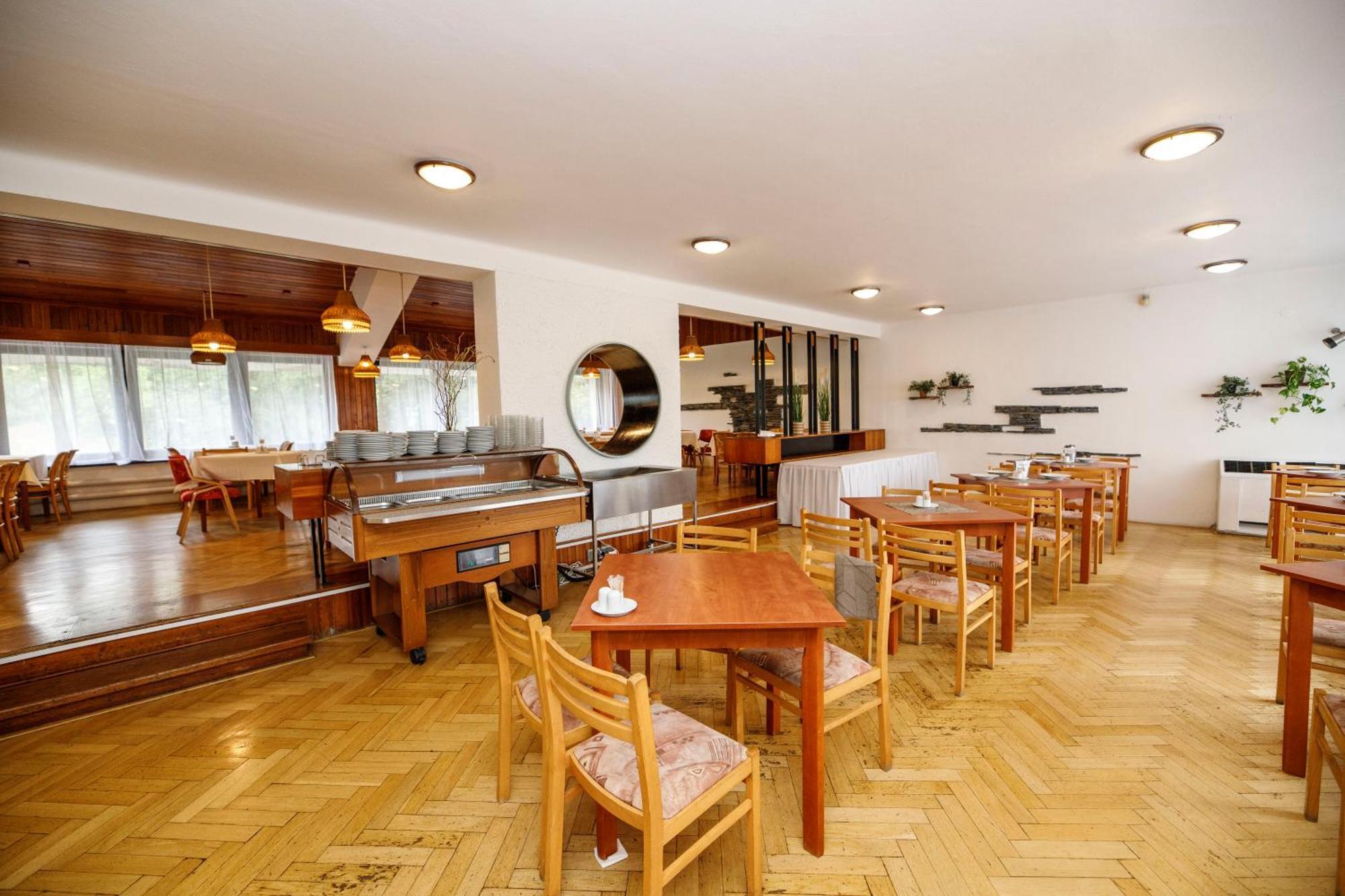 Malá Morávka Horsky Hotel Neptun מראה חיצוני תמונה